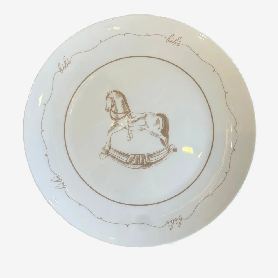 Bébé charger plate with rocking horse illustration